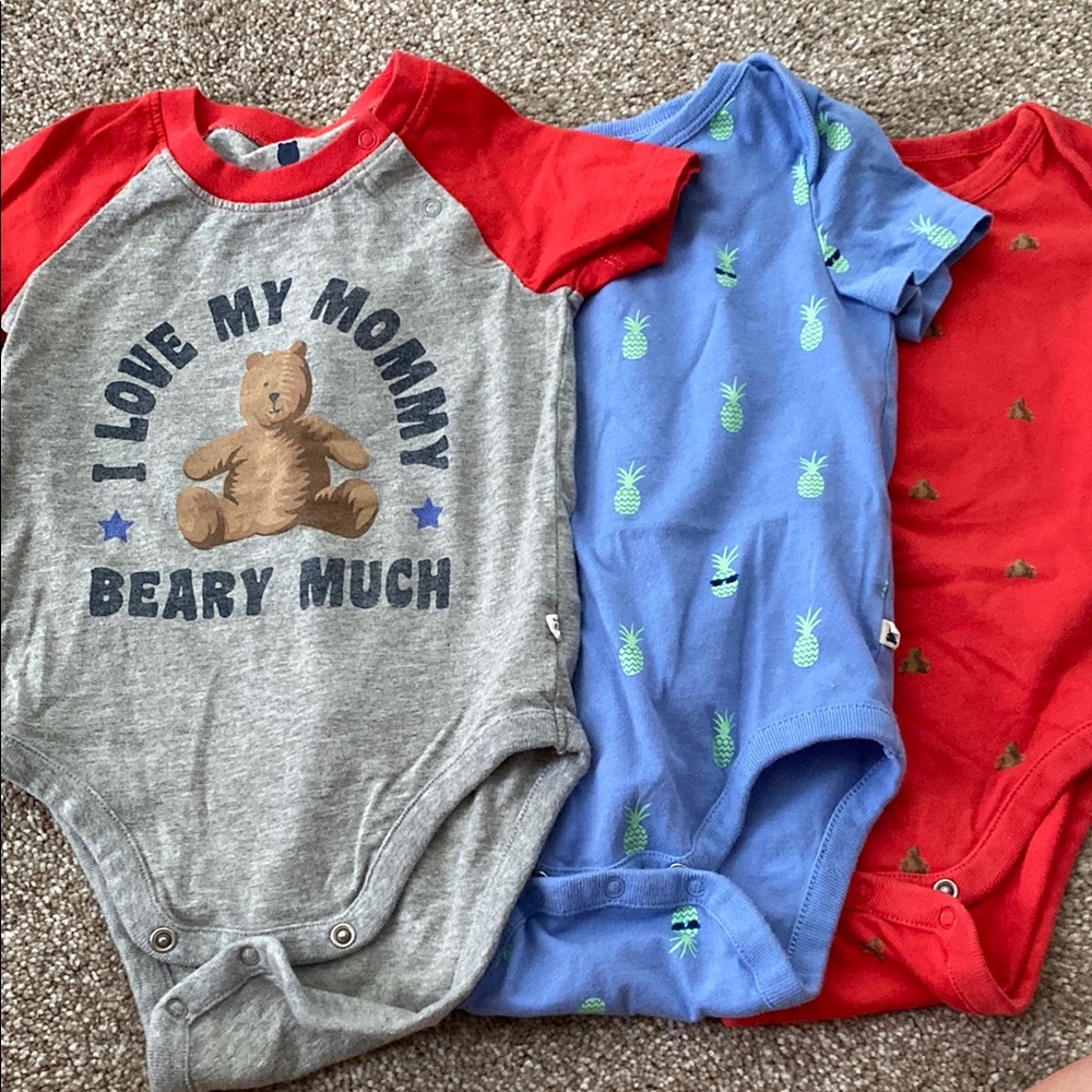Set of 3 onesies